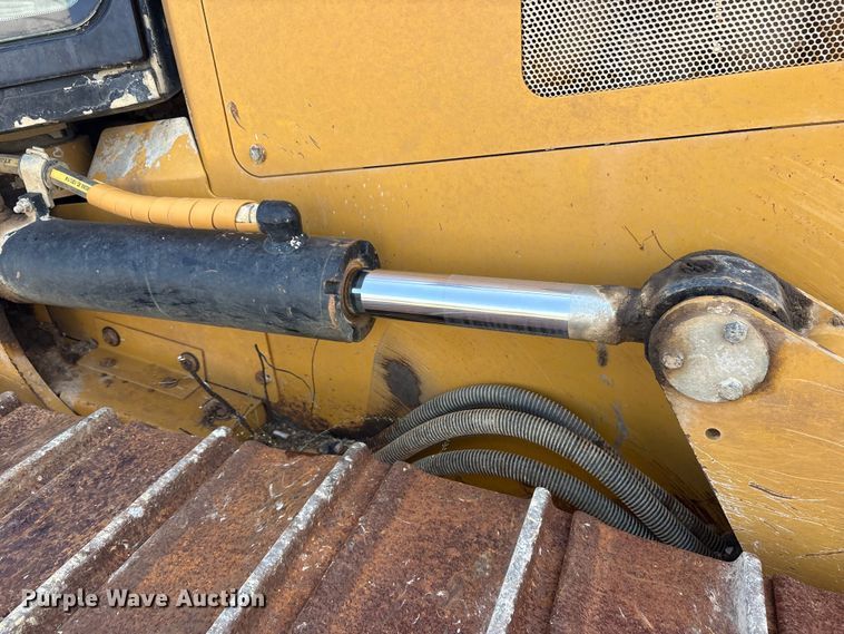 image for item ET7040 2019 Caterpillar D6K2 LGP dozer