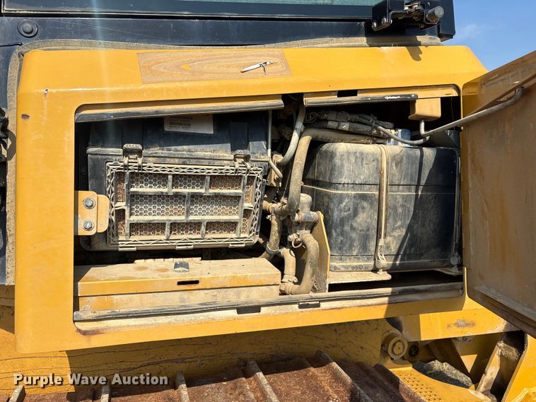 image for item ET7040 2019 Caterpillar D6K2 LGP dozer