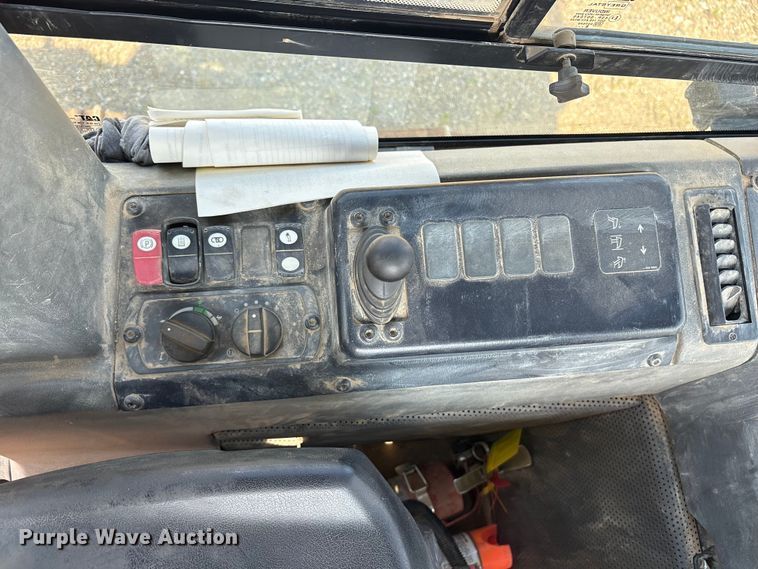 image for item ET7040 2019 Caterpillar D6K2 LGP dozer