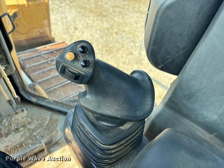 image for item ET7040 2019 Caterpillar D6K2 LGP dozer