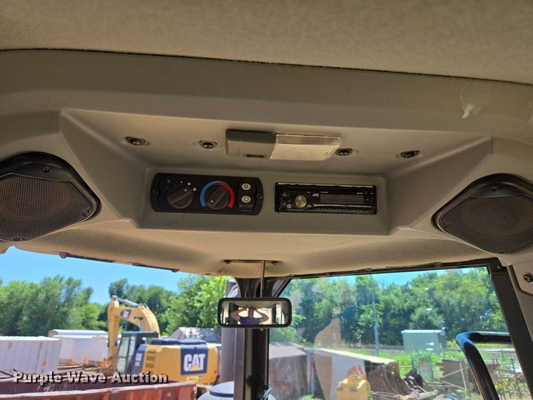 image for item EU3521 2010 Caterpillar D7E dozer