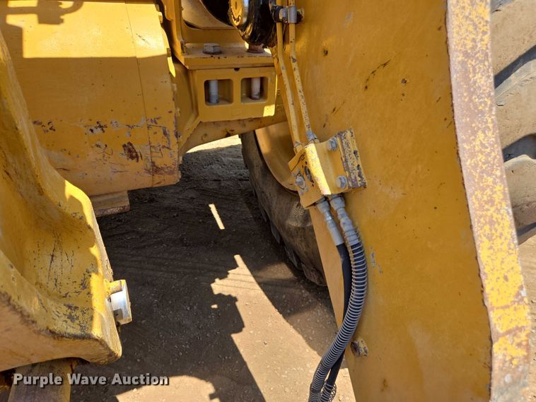 image for item FB9415 2011 Caterpillar 966K wheel loader