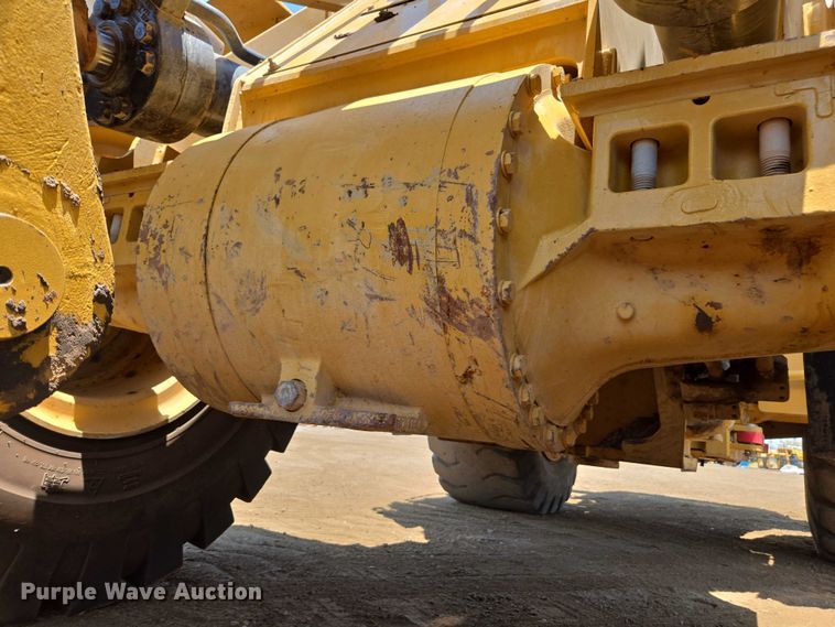 image for item FB9415 2011 Caterpillar 966K wheel loader