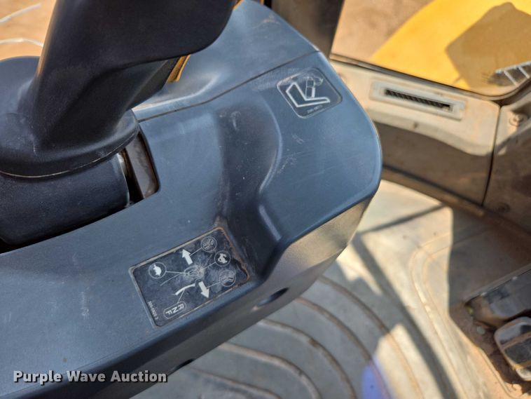 image for item FB9415 2011 Caterpillar 966K wheel loader