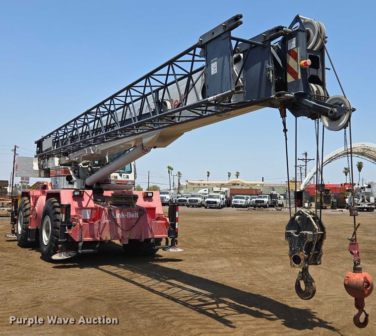 image for item FB9416 2000 Link Belt RTC-8070 crane