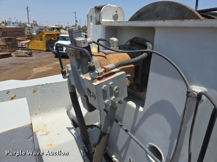 image for item FB9416 2000 Link Belt RTC-8070 crane