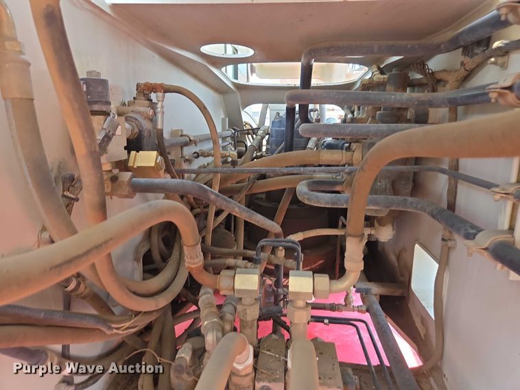 image for item FB9416 2000 Link Belt RTC-8070 crane