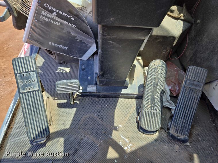 image for item FB9416 2000 Link Belt RTC-8070 crane