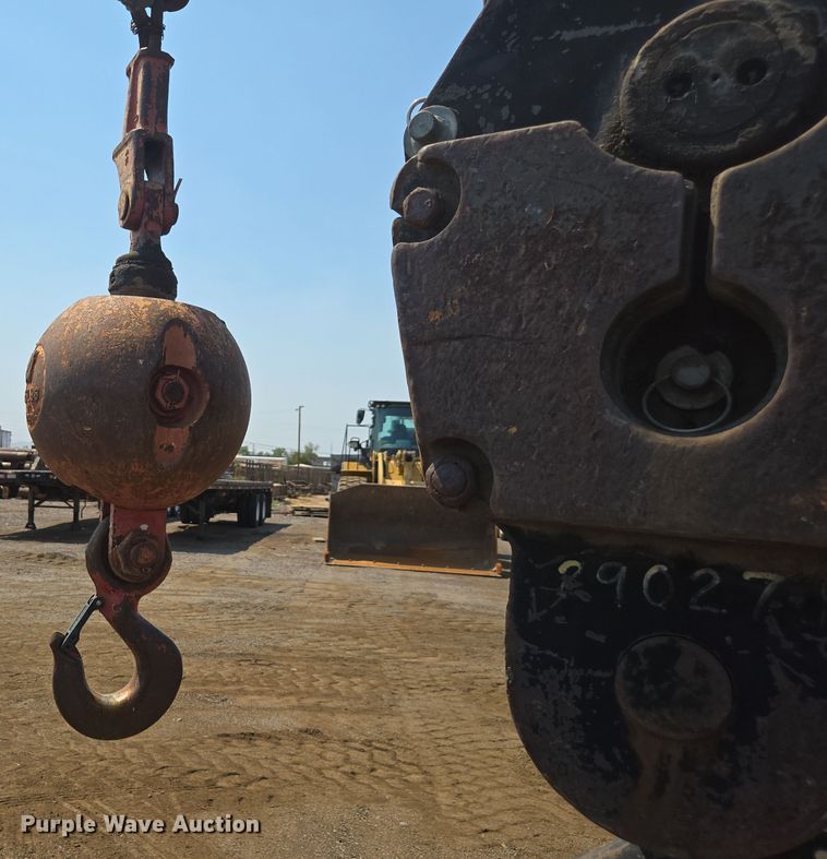 image for item FB9417 2007 Link Belt RTC-8065 crane