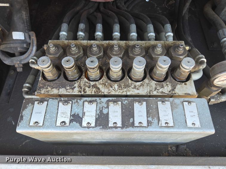 image for item FB9418 2008 Sterling L8500 fuel / lube truck