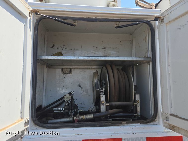 image for item FB9418 2008 Sterling L8500 fuel / lube truck