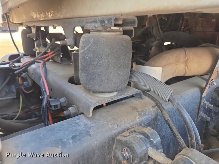 image for item FB9418 2008 Sterling L8500 fuel / lube truck