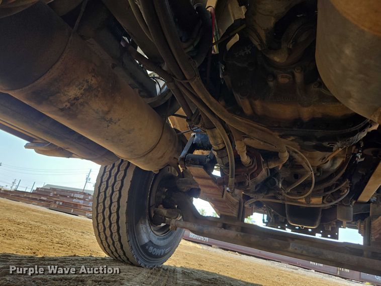 image for item FB9418 2008 Sterling L8500 fuel / lube truck