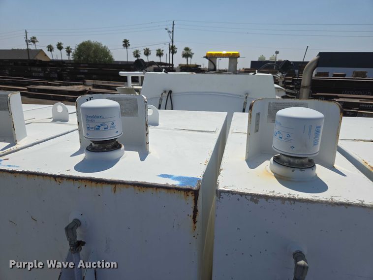 image for item FB9418 2008 Sterling L8500 fuel / lube truck