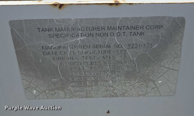 image for item FB9418 2008 Sterling L8500 fuel / lube truck