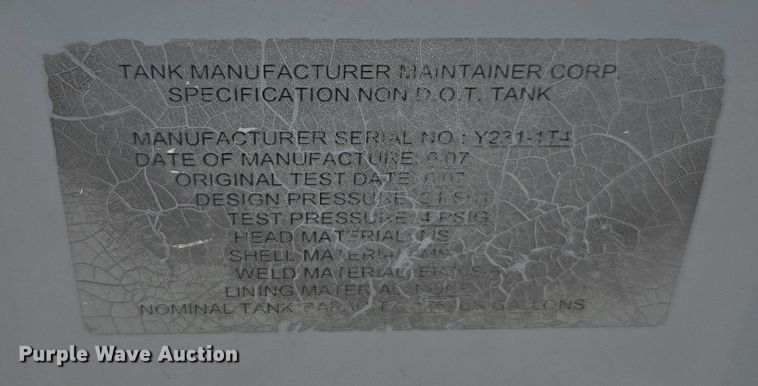 image for item FB9418 2008 Sterling L8500 fuel / lube truck