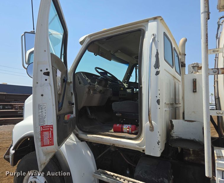 image for item FB9418 2008 Sterling L8500 fuel / lube truck