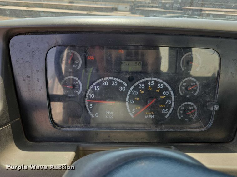 image for item FB9418 2008 Sterling L8500 fuel / lube truck