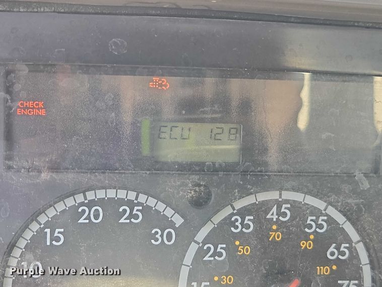 image for item FB9418 2008 Sterling L8500 fuel / lube truck