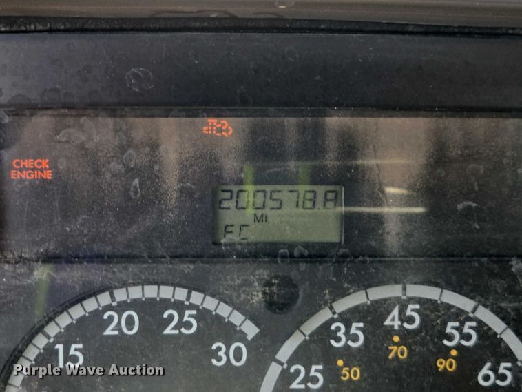 image for item FB9418 2008 Sterling L8500 fuel / lube truck