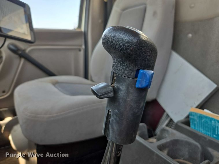 image for item FB9418 2008 Sterling L8500 fuel / lube truck