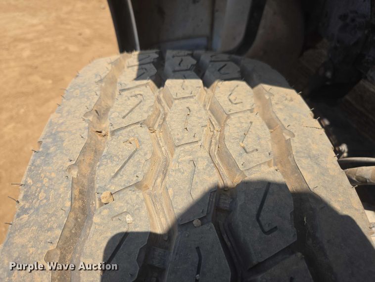 image for item FB9418 2008 Sterling L8500 fuel / lube truck