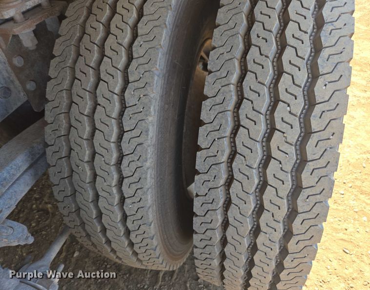 image for item FB9418 2008 Sterling L8500 fuel / lube truck