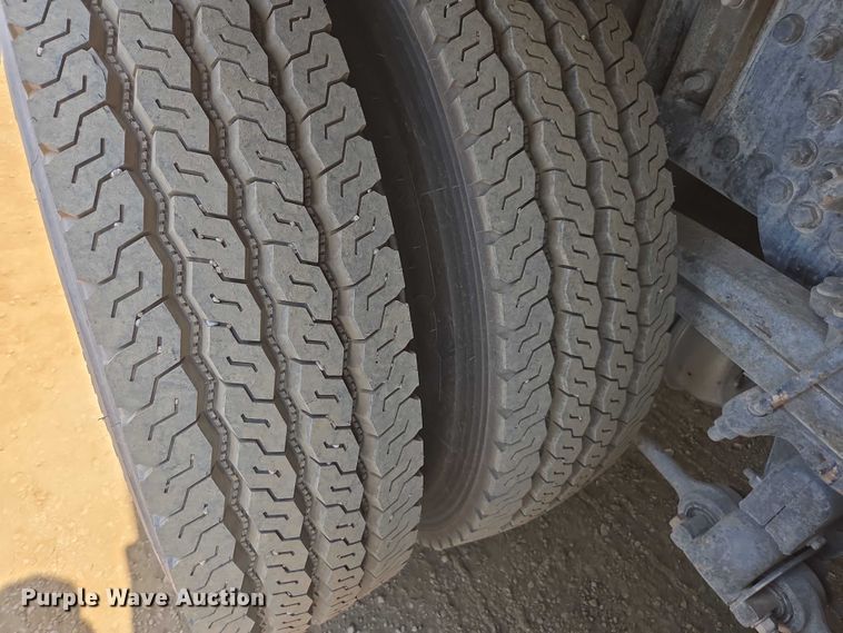 image for item FB9418 2008 Sterling L8500 fuel / lube truck