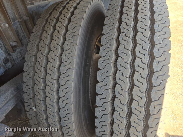 image for item FB9418 2008 Sterling L8500 fuel / lube truck