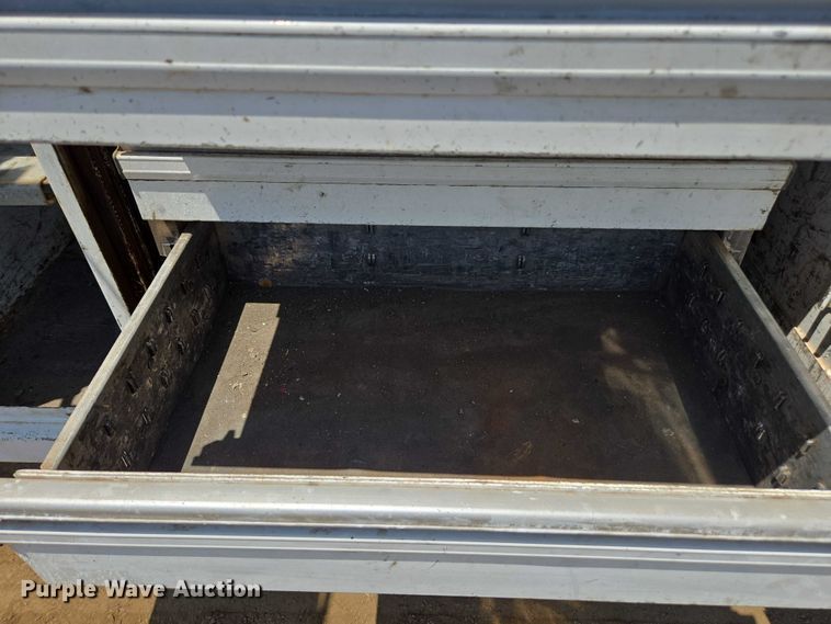 image for item FB9422 2007 Ford F750 utility / service truck