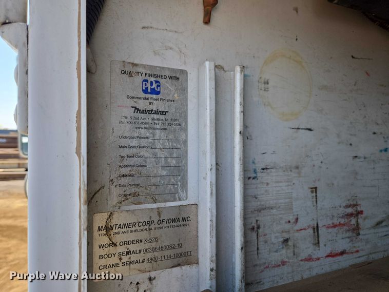 image for item FB9422 2007 Ford F750 utility / service truck