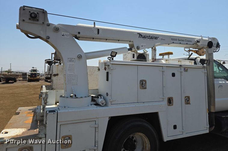 image for item FB9422 2007 Ford F750 utility / service truck