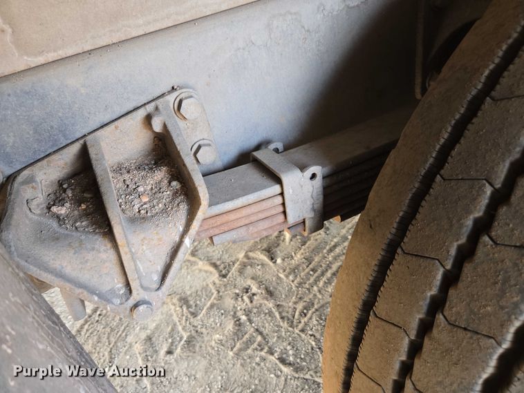 image for item FB9422 2007 Ford F750 utility / service truck