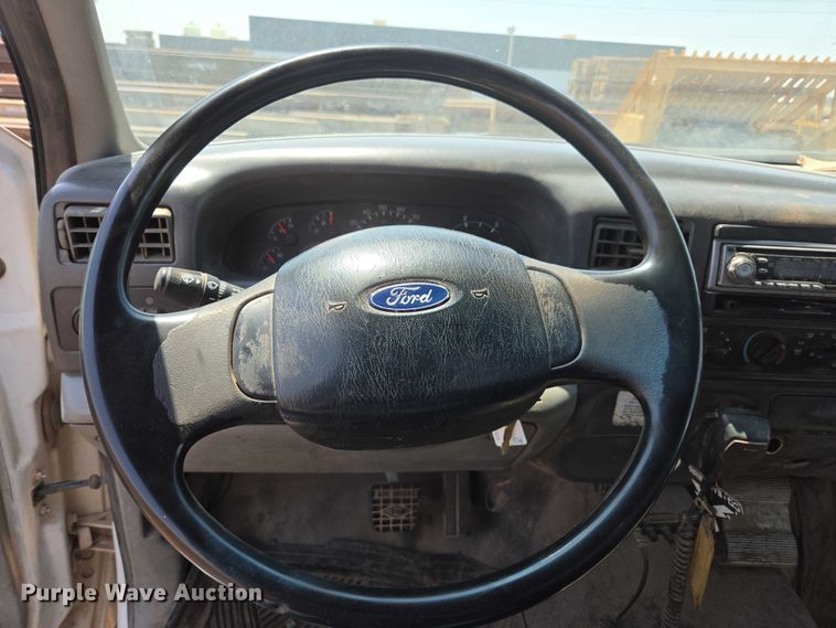 image for item FB9422 2007 Ford F750 utility / service truck