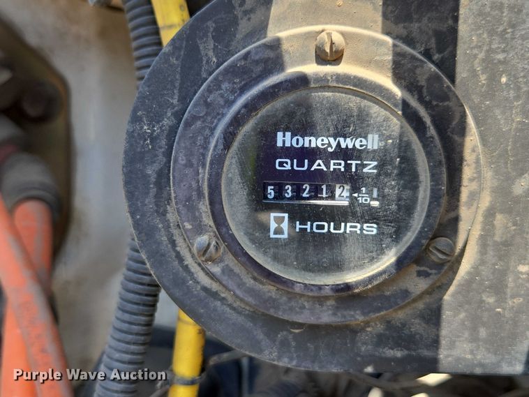 image for item FB9422 2007 Ford F750 utility / service truck