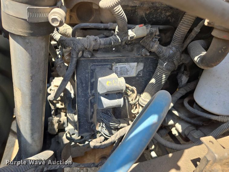 image for item FB9422 2007 Ford F750 utility / service truck