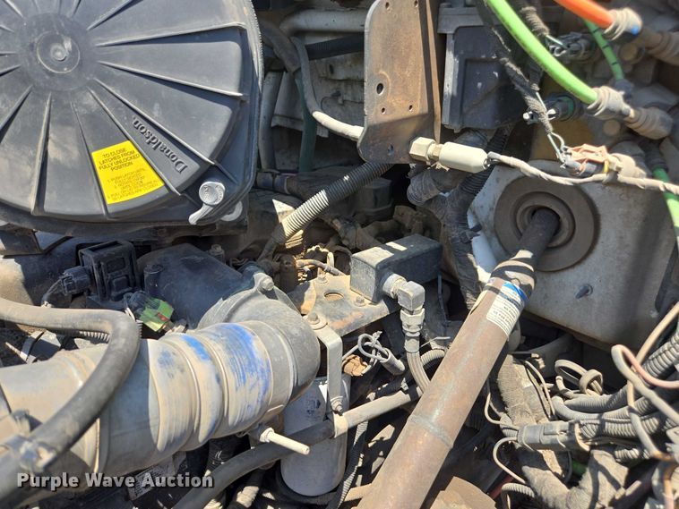 image for item FB9422 2007 Ford F750 utility / service truck