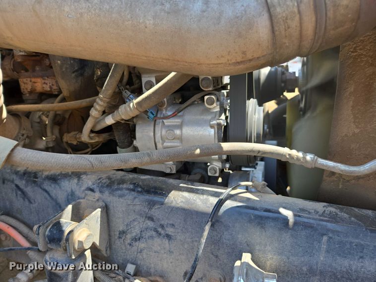 image for item FB9422 2007 Ford F750 utility / service truck