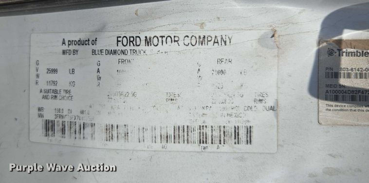 image for item FB9422 2007 Ford F750 utility / service truck