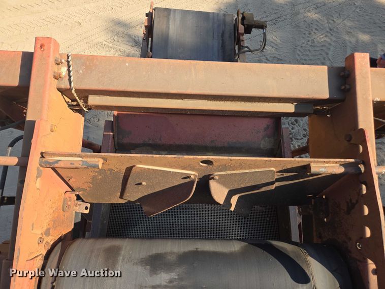 image for item FB9428 2006 Extec S3 74.9KW mobile screening plant