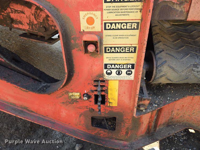 image for item FB9428 2006 Extec S3 74.9KW mobile screening plant