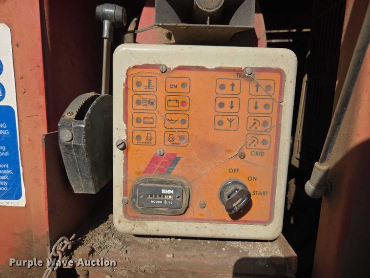 image for item FB9428 2006 Extec S3 74.9KW mobile screening plant