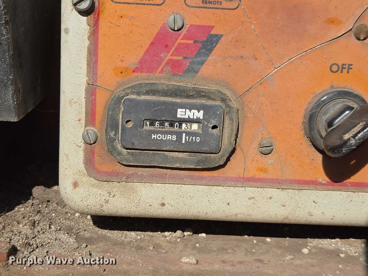 image for item FB9428 2006 Extec S3 74.9KW mobile screening plant