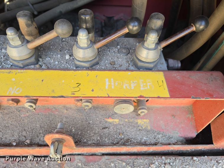 image for item FB9428 2006 Extec S3 74.9KW mobile screening plant