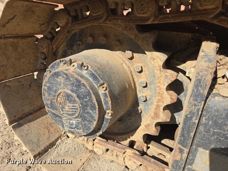 image for item FB9428 2006 Extec S3 74.9KW mobile screening plant