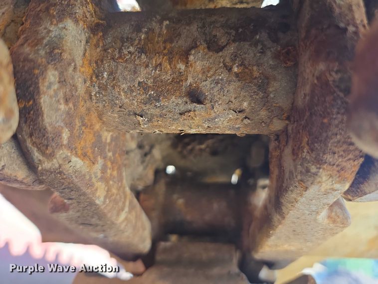 image for item FB9428 2006 Extec S3 74.9KW mobile screening plant