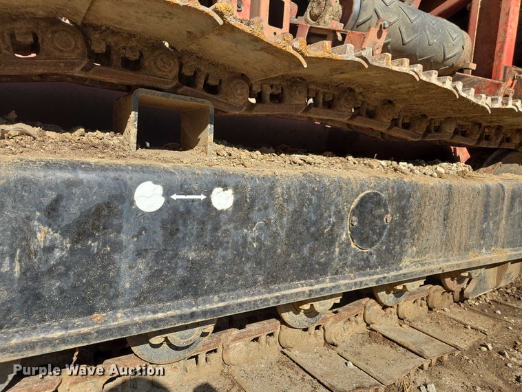 image for item FB9428 2006 Extec S3 74.9KW mobile screening plant