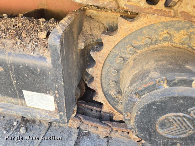 image for item FB9428 2006 Extec S3 74.9KW mobile screening plant