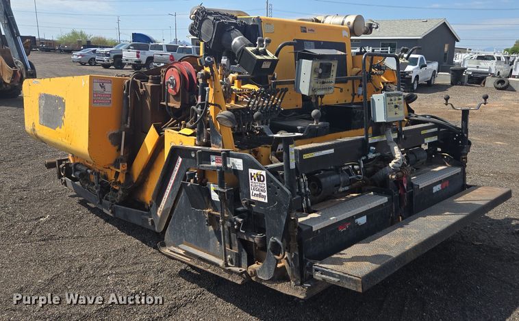 image for item FB9436 2015 Lee-Boy 8510C paver