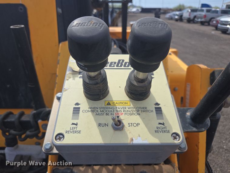 image for item FB9436 2015 Lee-Boy 8510C paver